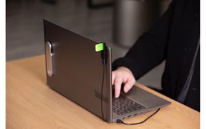2250278_2 - Mediatech Luxafor Black Flag 2 mit 1.5 m USB-C