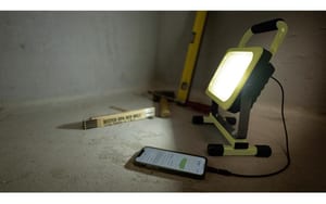 2267616_3 - Mediatech Steffen Worklight LED Akku-Strahler 45W mit Traggriff & Standfuss, gelb