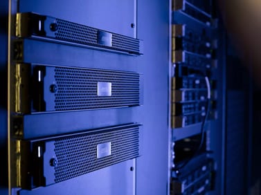 AXIS S1232 Tower, Einbau im Serverschrank