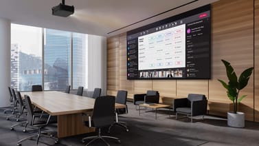 Optoma ZK810TST, im Einsatz in einem Konferenzraum