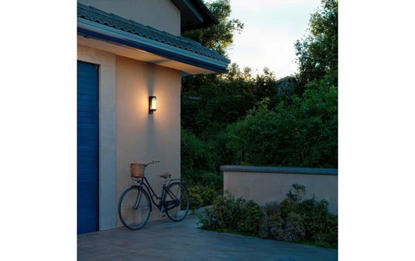 2243152_2 - Mediatech Philips Avendale UE Outdoor Wandleuchte 2700K gradient, schwarz