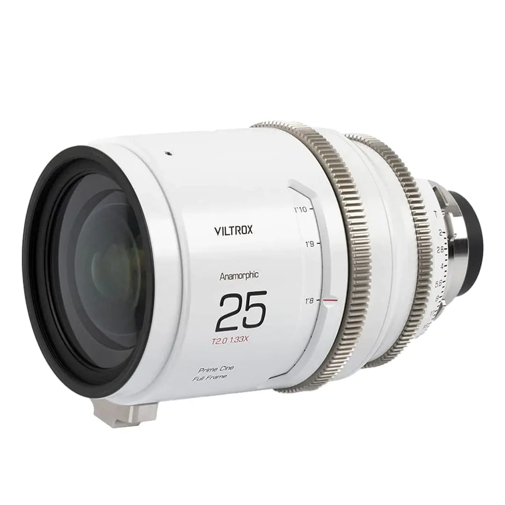 Viltrox EPIC Anamorph-Set PL, 25 mm Objektiv, schräge Ansicht