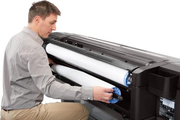 HP DesignJet Z9+DRPS 44 2xRollen 1118mm A0 USB 20 LAN PostScript - Mediatech HP DesignJet Z9+ 44 Zoll, Rollenfach