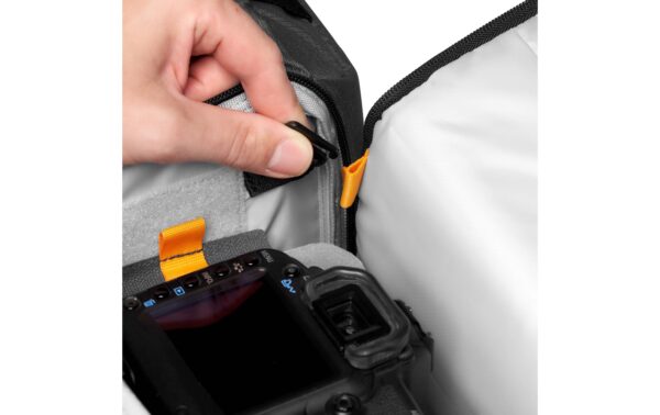Lowepro Fastpack PRO BP 250 AW III grau