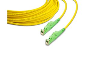 Lightwin LWL Simplex Patchkabel Singlemode 9/125µm, E2000/APC-E2000/APC, 15.0m OS2
