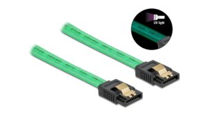 Delock SATA Kabel: 50cm Leuchteffekt grün 6 Gbps, UV Leuchteffekt grün