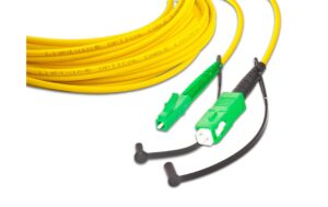 1129652 - Mediatech Lightwin LWL Simplex Patchkabel Singlemode 9/125µm, LC/APC-SC/APC, 5m