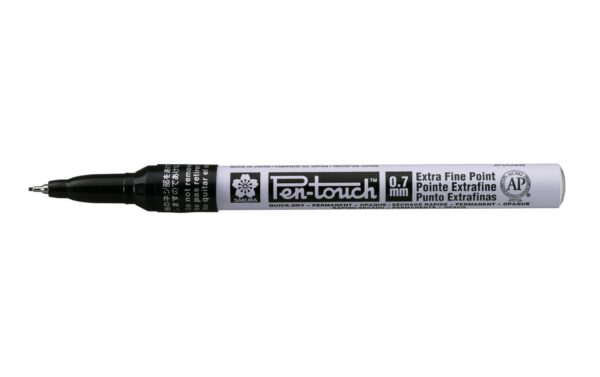Sakura Lackmarker Pen-Touch Extrafein 0.7mm Wasserfest, Lichtbeständig, Farbe: Schwarz