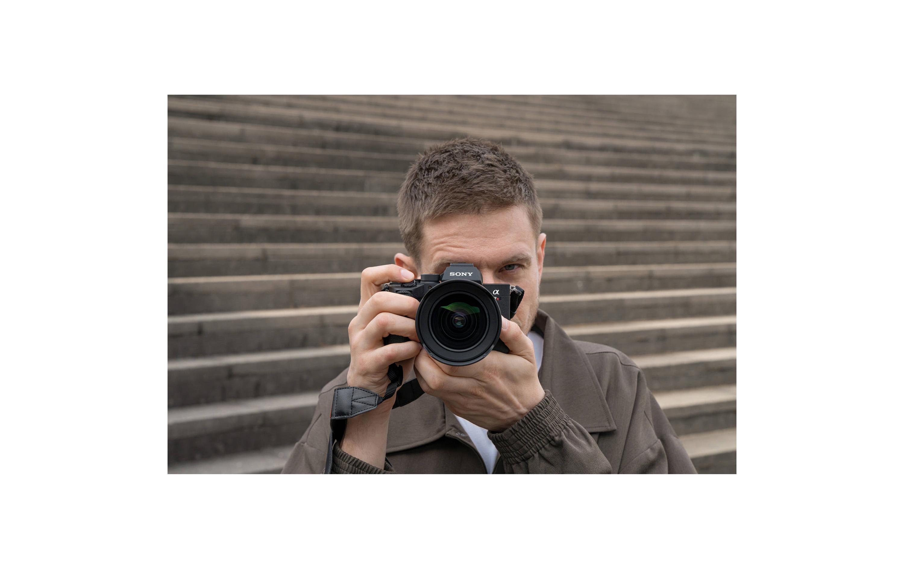 1217392_8 - Mediatech Sony FE 14 mm F1.8 GM G Master E-Mount