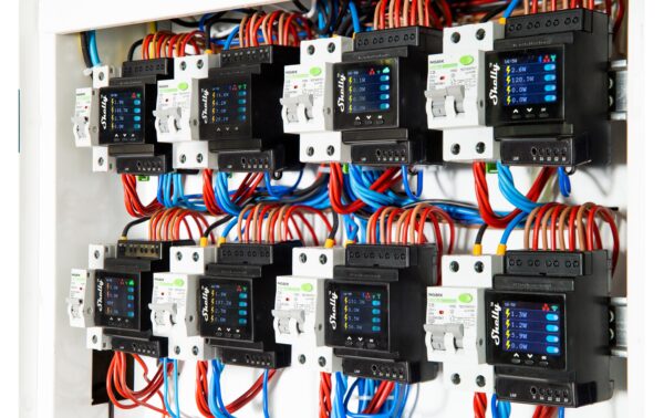 Shelly Pro 4PM LAN und WiFi-DIN-Rail Switch LAN und WLAN 4 Kanal Schaltaktor, Bluetooth
