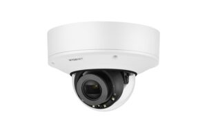 Hanwha Netzwerkkamera XNV-6081RE Outdoor, Dome, 2MP, 12VDC, PoE+, IK10+, IR kaufen Schweiz | Mediatech.ch