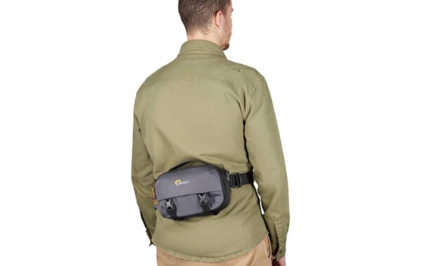 1463849_8 - Mediatech Lowepro Trekker Lite HP 100 grey (GL)