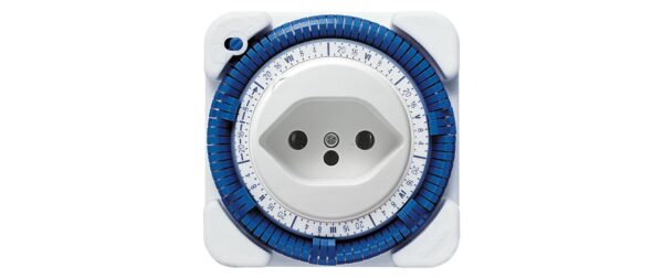 1491055 - Mediatech Theben Steckdosen-Zeitschaltuhr 24h 27 Weiss, IP20, T12/T13 kaufen Schweiz | Mediatech.ch
