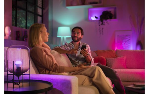 1555200_6 - Mediatech Philips Hue White & Col. Amb. E14 Einzelpack 470lm
