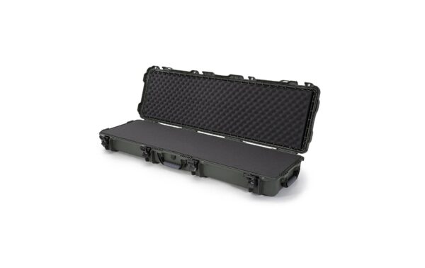1556124 - Mediatech Nanuk Kunststoffkoffer 995, mit Vollsch., oliv Innenmasse (mm): 1321x368x152 kaufen | Mediatech.ch
