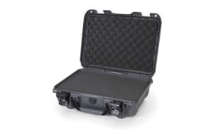 1556207 - Mediatech Nanuk Kunststoffkoffer 923, mit Schaum, graphit Innenmasse (mm): 422x287x137 kaufen | Mediatech.ch