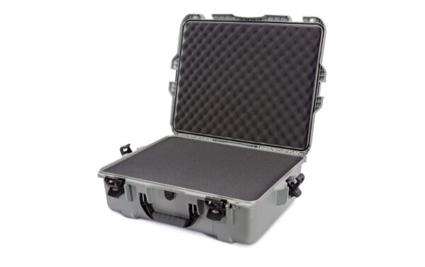 1556245 - Mediatech Nanuk Kunststoffkoffer 945, mit Schaum, silber Innenmasse (mm): 559x432x208 kaufen | Mediatech.ch