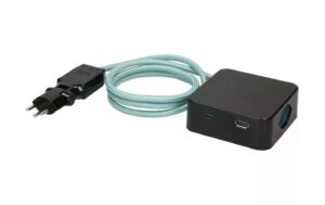 maxTEX Steckdosenleiste Cube 3x Typ 13 schwarz / türkis USB