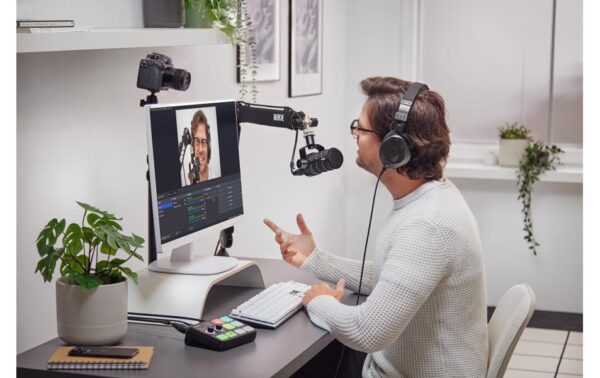 1576653_5 - Mediatech Rode X StreamerX Audio Interface und Video Capture Card