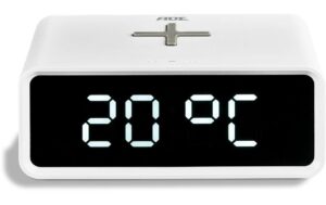 1617346 - Mediatech ADE digitaler Wecker mit Induktionsladung Weiss, Temperaturanzeige, 14.2x9.5x6 cm kaufen Schweiz | Mediatech.ch