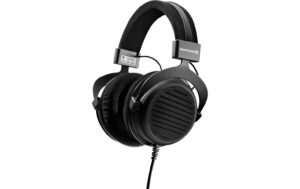 1636478 - Mediatech Beyerdynamic DT 990 Pro (250 Ohm) Black Premium Stereo Kopfhörer, schwarz kaufen Schweiz | Mediatech.ch