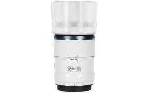 1654269 - Mediatech Sirui Objektiv Sniper 56mm F1.2 weiss APS-C AF, Z Mount kaufen Schweiz | Mediatech.ch