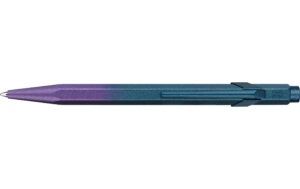 Caran d'Ache Kugelschreiber 849 Claim your Style 5 Seeviolett