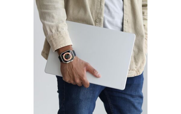 1743481_1 - Mediatech Vonmählen Transparent Case Matt MacBook Pro 14