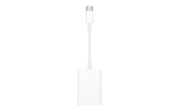 Apple USB-C to SD Card Camera Reader Adapter für Anschluss einer SD Card kaufen Schweiz | Mediatech.ch