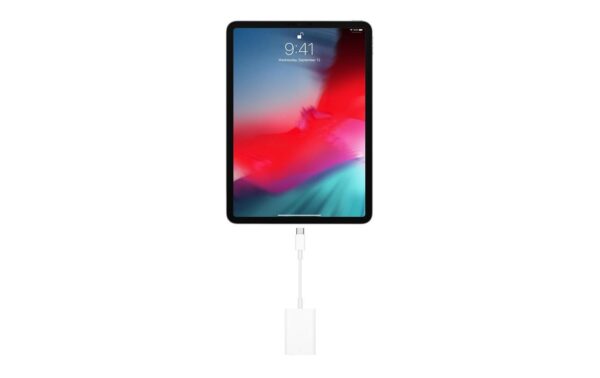 Apple USB-C to SD Card Camera Reader Adapter für Anschluss einer SD Card