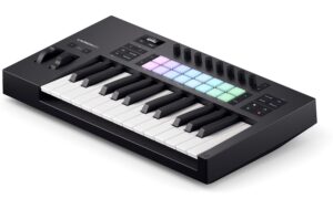 Novation Launchkey 25 Mk4 25-Tasten Keyboard-Controller kaufen Schweiz | Mediatech.ch