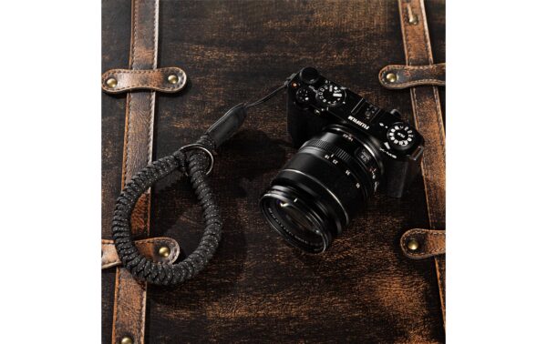 SmallRig Universal Braided Wristband Black