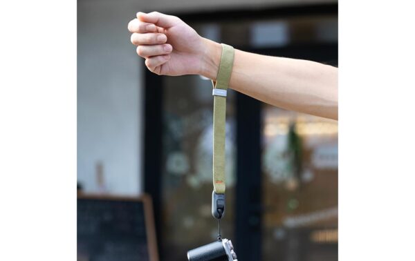 1802462_3 - Mediatech PGYTECH Camera Wrist Strap Air Grass Green