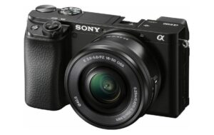 Sony Alpha 6100 KIT schwarz, 24.3 MP inkl. Objektiv SEL-P16502
