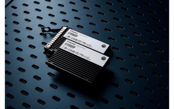 1868316_4 - Mediatech SSD Kingston Enterprise DC3000ME 7680GB U.2, PCIe NVMe Gen5 x4, 14000MB/s,10000MB/s