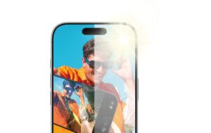 PANZERGLASS Anti-Reflective Glass - EA iPhone 17