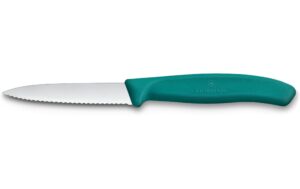 Victorinox Classic Gemüsemesser 8cm grün Wellenschliff, Mittelspitz