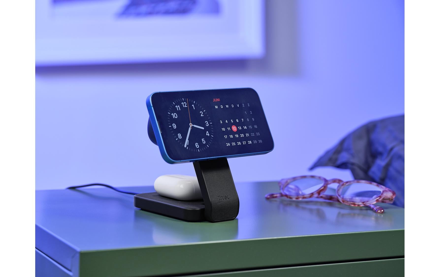 1930948_4 - Mediatech Trust Viro wireless Charger 3-in-1