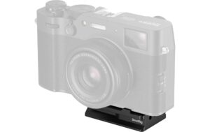 1935041 - Mediatech SmallRig Arca-Swiss Mount Plate for AirTag for FUJIFILM kaufen Schweiz | Mediatech.ch