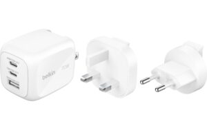 1958746 - Mediatech Belkin BoostCharge Ladegerät mit Steckertip 2x USB-C, 1x USB-A, steckertipps UK, EU, US