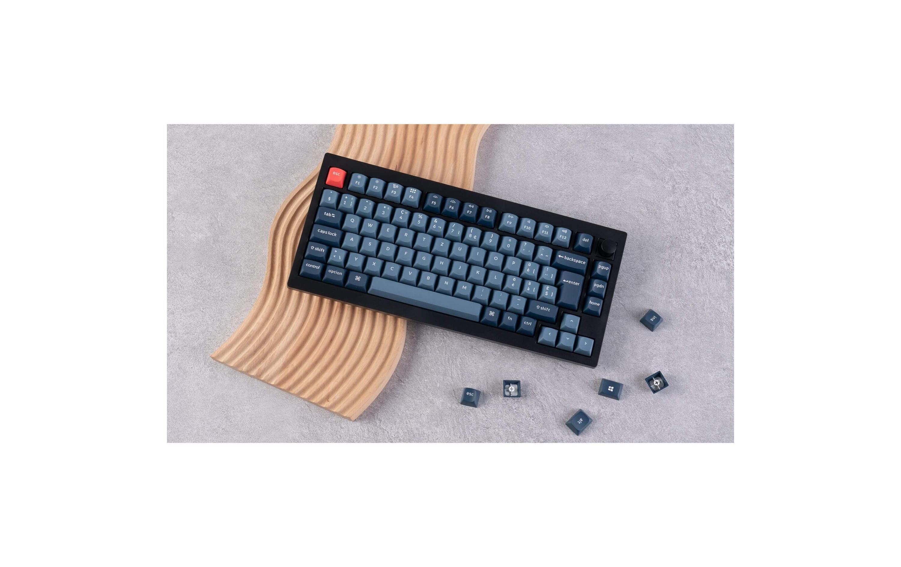 1990844_4 - Mediatech Keychron V1 Max Black Brown Switch, CH CH QWERTZ, ISO