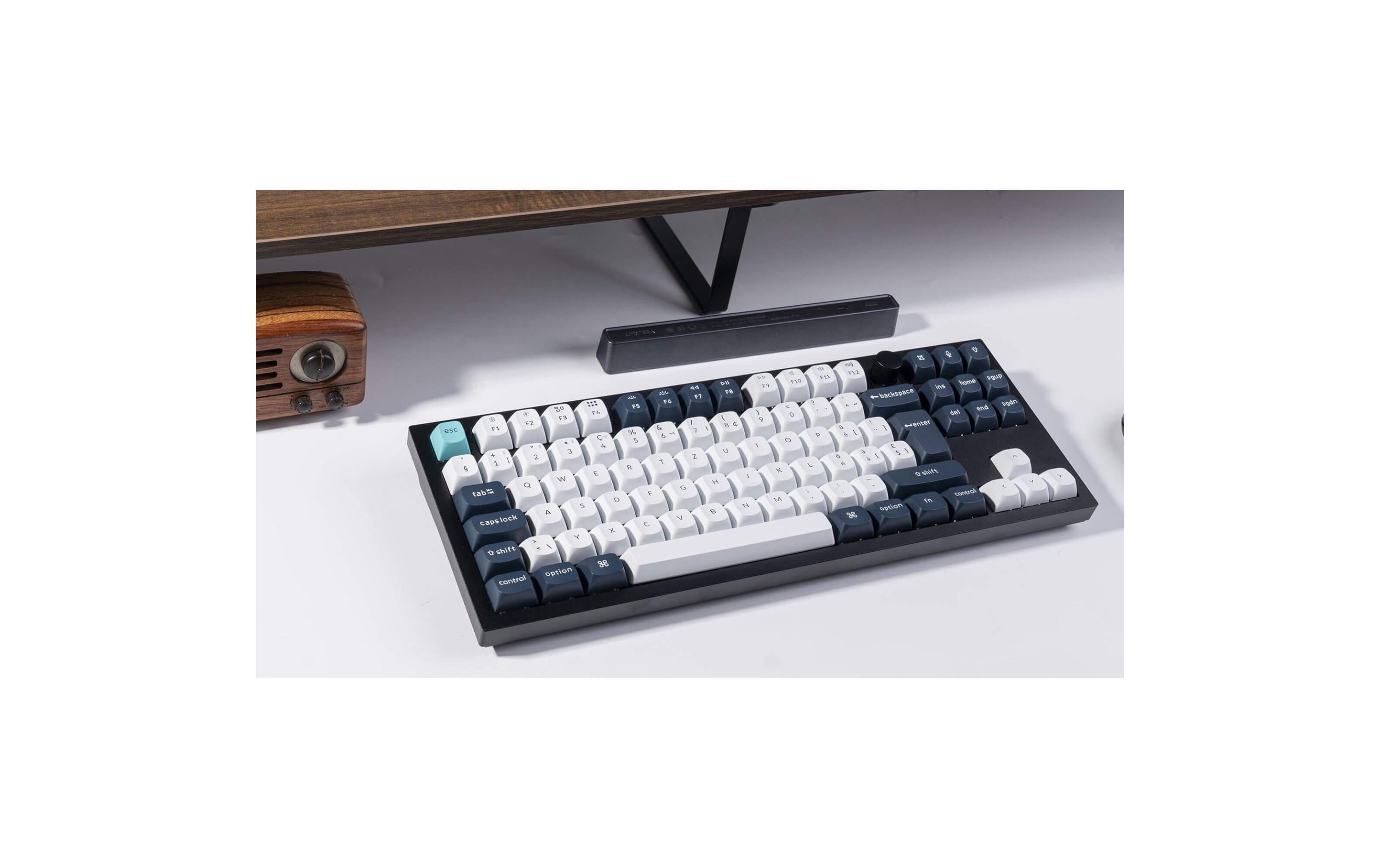 1990854_4 - Mediatech Keychron Q3 Max Black QMK Brown Switch, CH CH QWERTZ, ISO