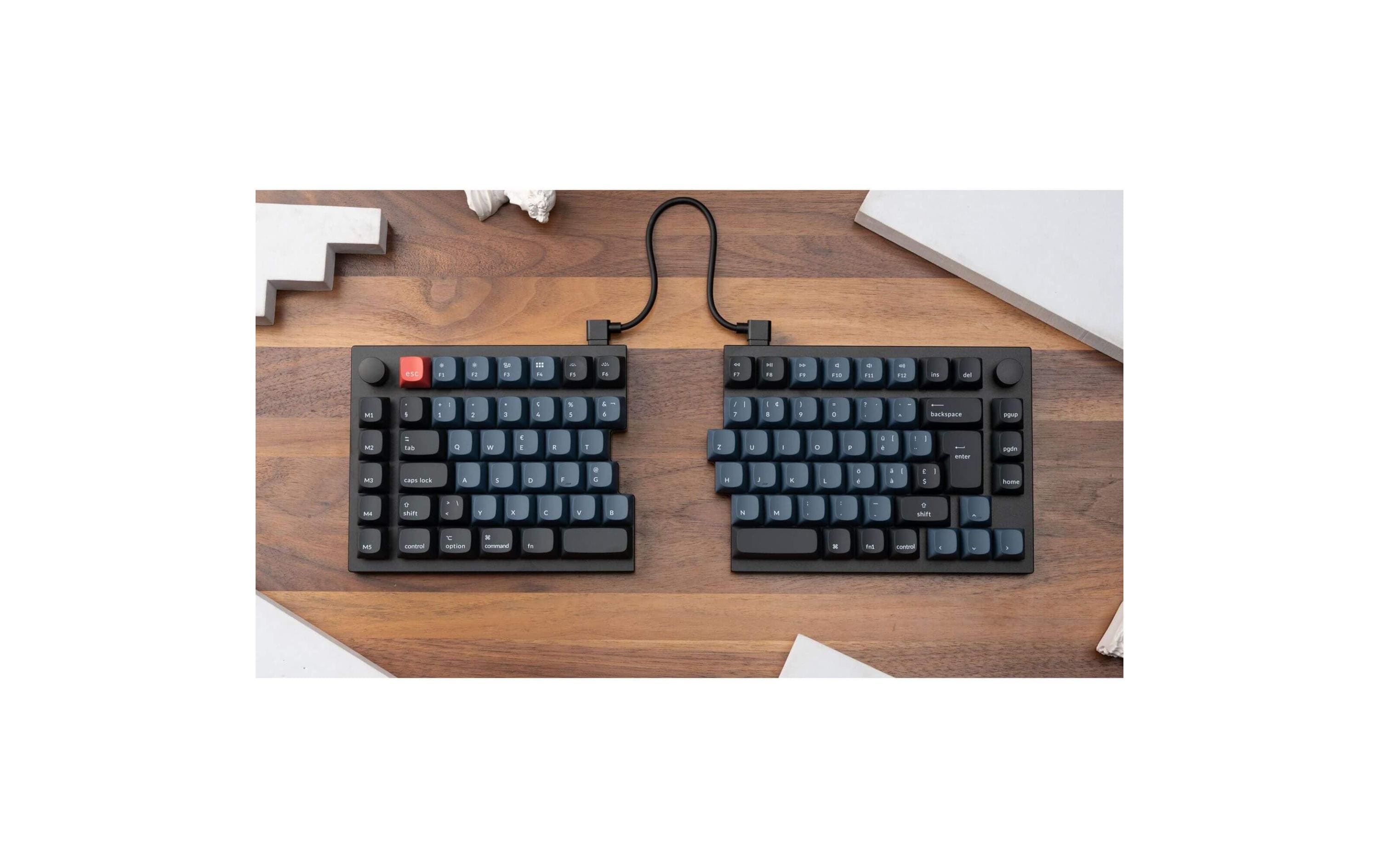 1990862_2 - Mediatech Keychron Q11 Black QMK Brown Switch, CH CH QWERTZ, ISO