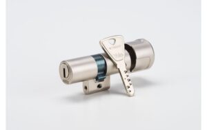Yale CH Knaufzylinder Länge 65 Nickel matt kaufen Schweiz | Mediatech.ch