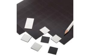 Berec Magnetplättchen 2x2cm, 100 Stk selbstklebend, Haftkraft: >= 42 g/cm²