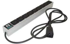 Online USV 19 USV-Steckdosenleiste 9xC19 16A Eingang Kaltgerätestecker C20 16A kaufen | Mediatech.ch