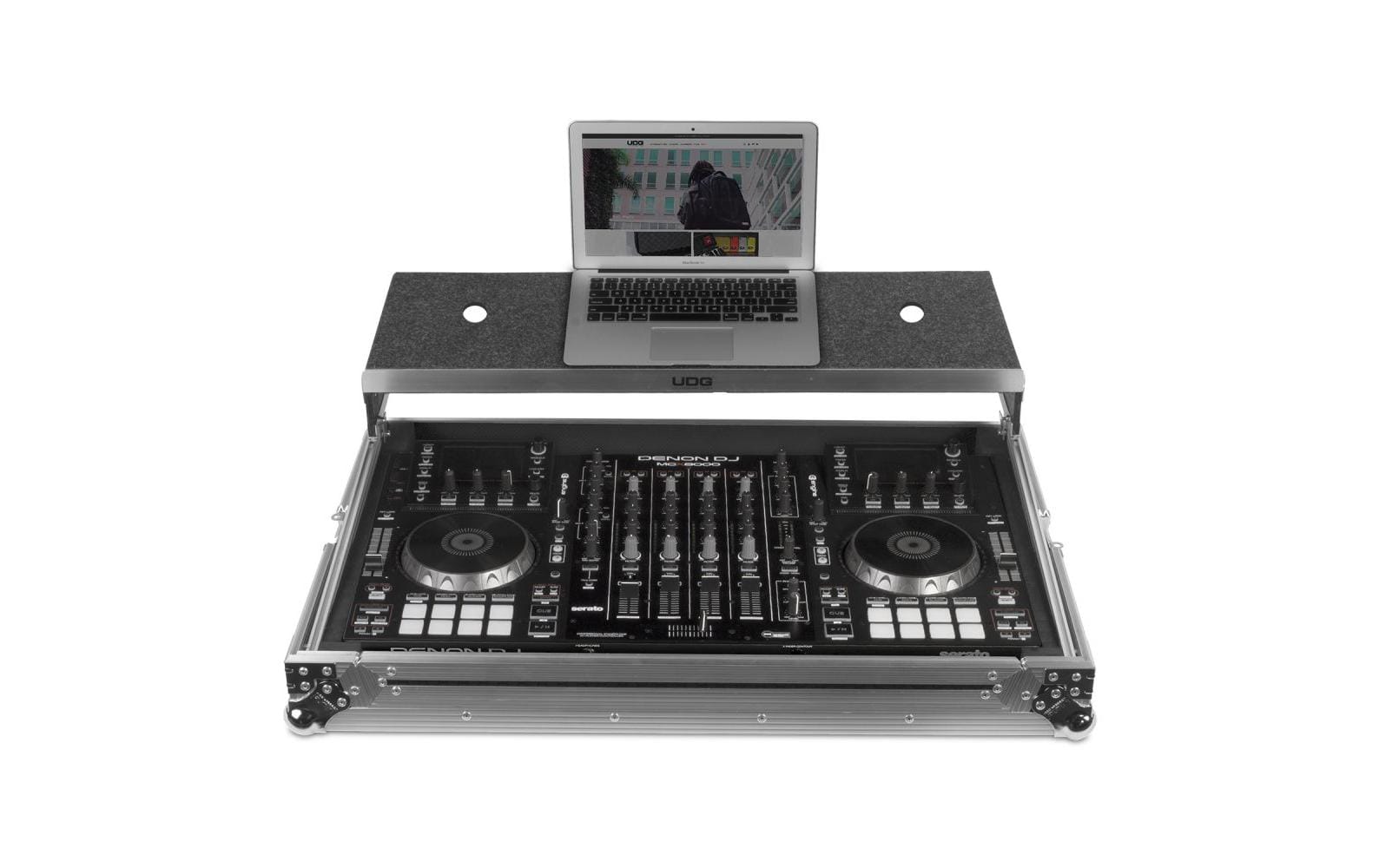 UDG Gear UDG U92014SL Flightcase Plus Multiformat Turntable, silber kaufen | Mediatech.ch