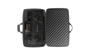 UDG U8323BL zu Pioneer OPUS-QUAD