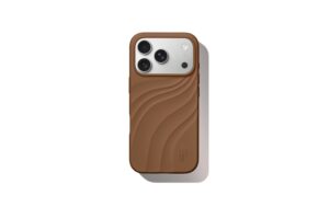 Ideal of Sweden IDOS Swirl Silicone Case MagSafe IP 18/17 Pro Max Salted Caramel kaufen | Mediatech.ch