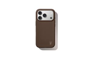 Ideal of Sweden IDOS Clear Case MagSafe IP 18/17 Pro Mocha Mousse kaufen | Mediatech.ch